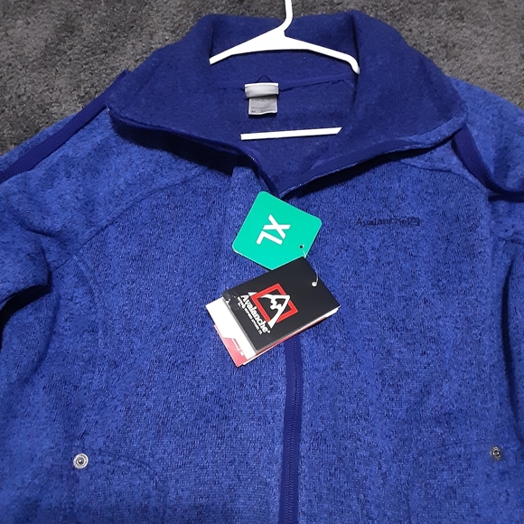 NWT Avalanche Thermal Jacket - Picture 2 of 4